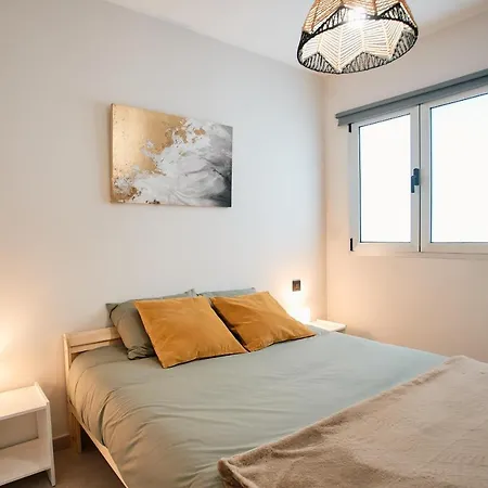 Apartment 2br New Renovated House At Las Canteras Beach