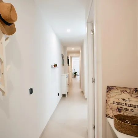 Apartment 2br New Renovated House At Las Canteras Beach Las Palmas de Gran Canaria