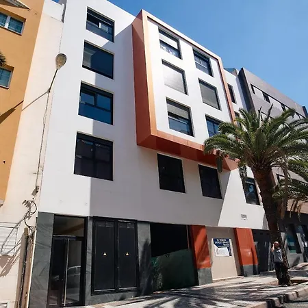 2br New Renovated House At Las Canteras Beach